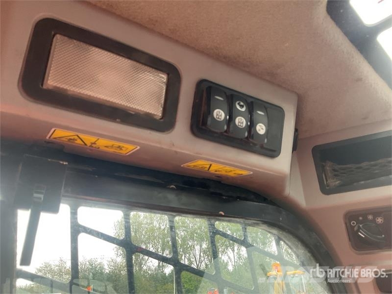 CAT 259D Schrankladers