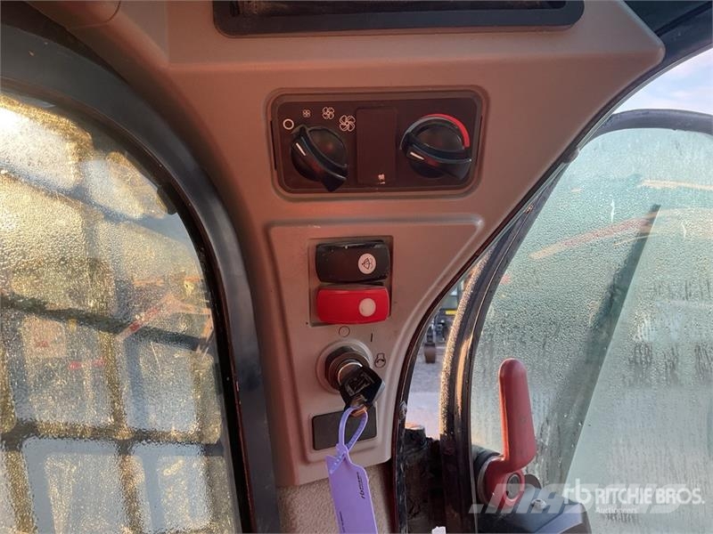 CAT 259D Skid steer mini nakladalci