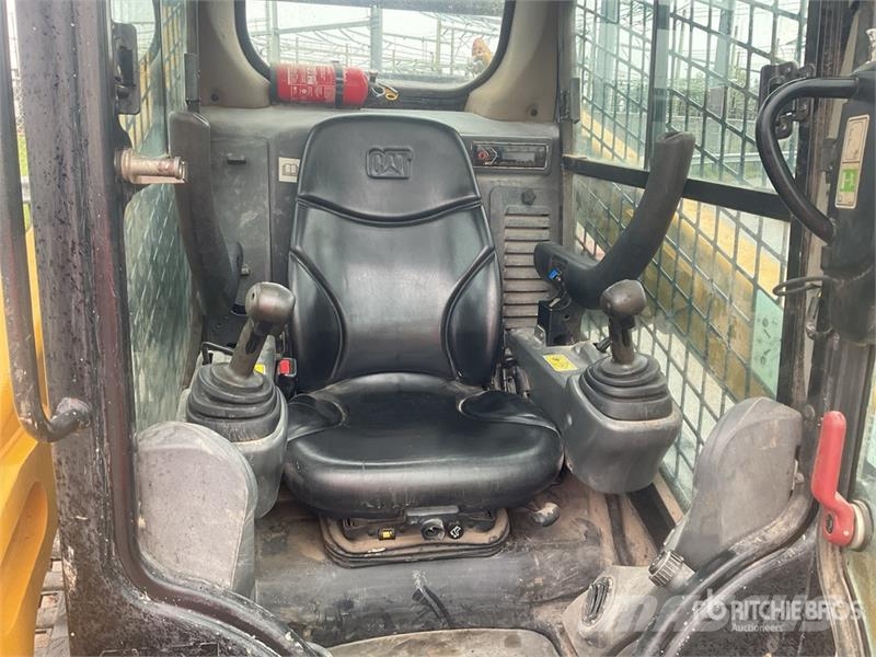 CAT 259D Schrankladers