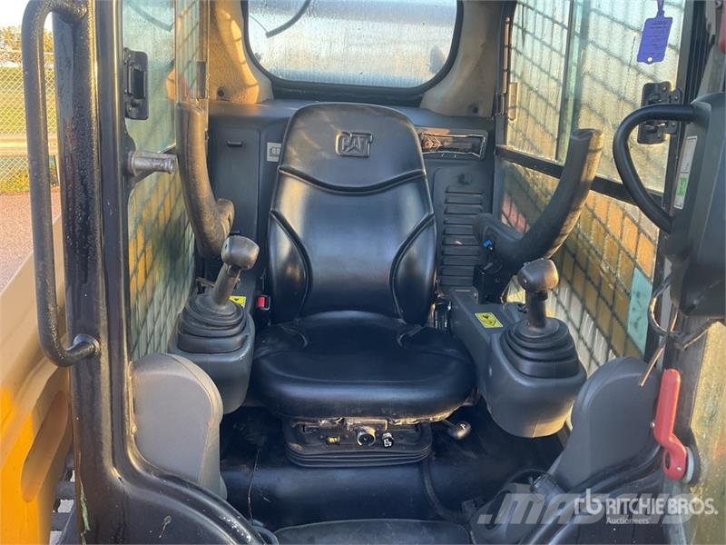 CAT 259D Skid steer mini nakladalci