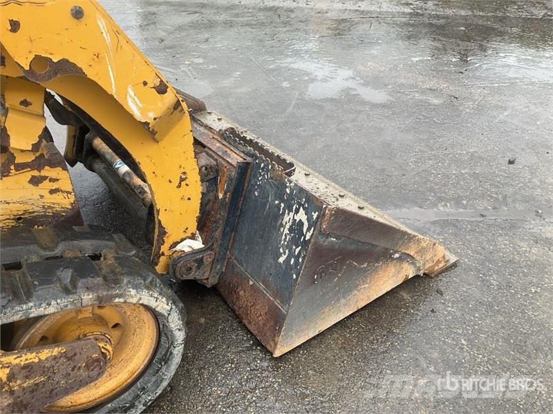 CAT 259D Schrankladers