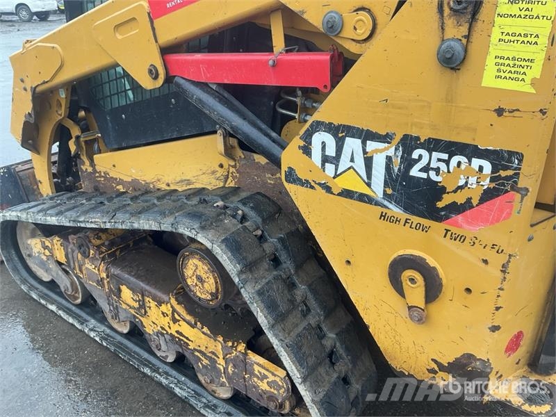 CAT 259D Schrankladers