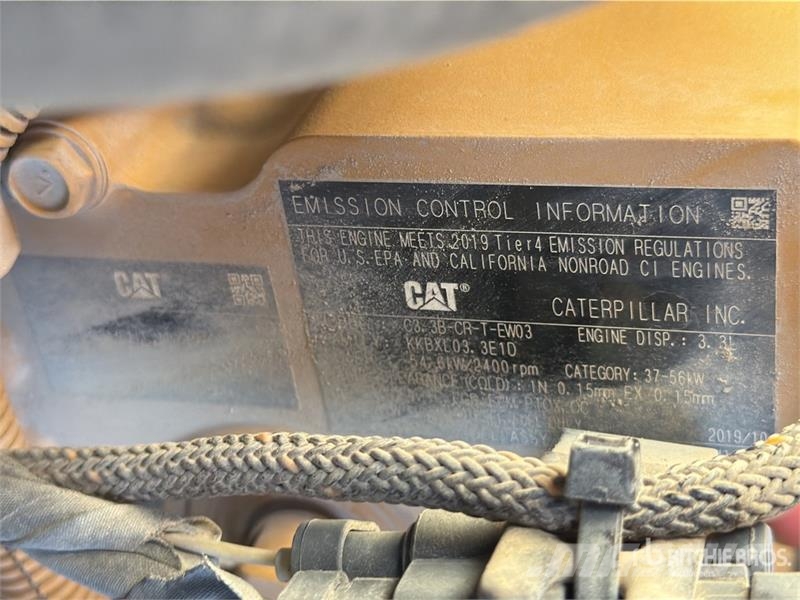 CAT 259D3 Two-Speed Compact Track Loader Міні-навантажувачі
