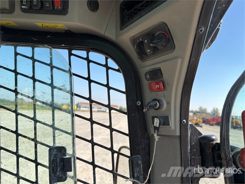 CAT 259D3 Two-Speed Compact Track Loader Міні-навантажувачі