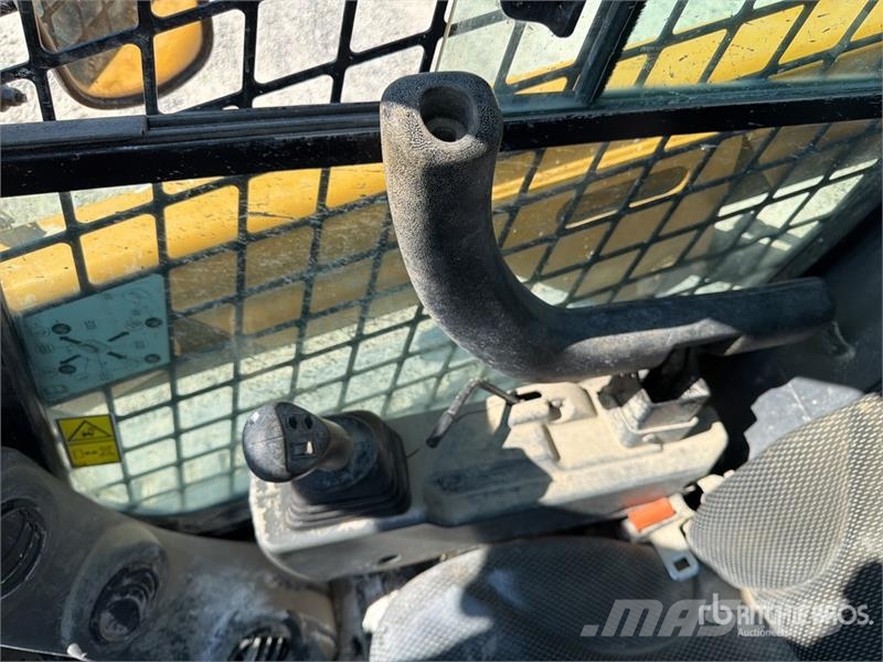 CAT 259D3 Two-Speed Compact Track Loader Міні-навантажувачі