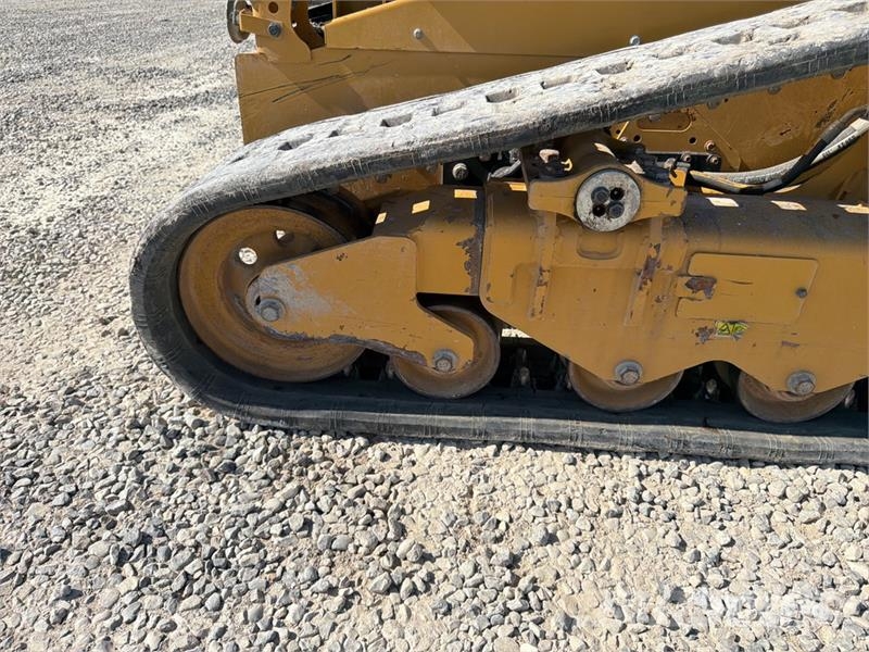 CAT 259D3 Two-Speed Compact Track Loader Міні-навантажувачі
