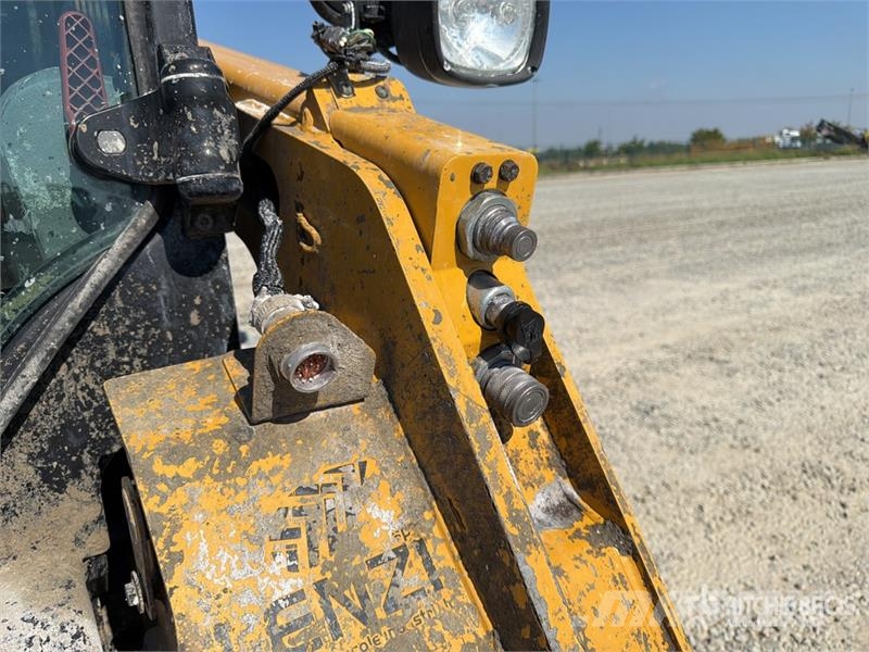 CAT 259D3 Two-Speed Compact Track Loader Міні-навантажувачі