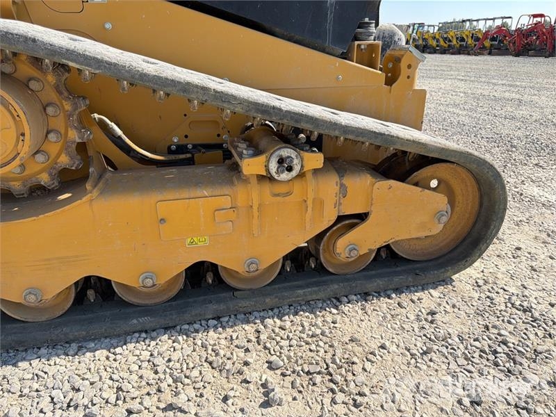 CAT 259D3 Two-Speed Compact Track Loader Міні-навантажувачі