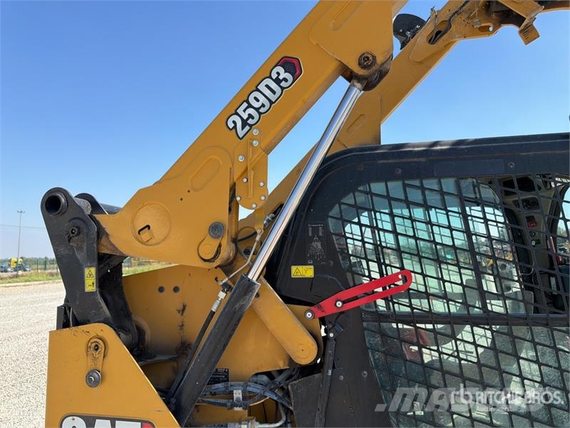 CAT 259D3 Two-Speed Compact Track Loader Міні-навантажувачі