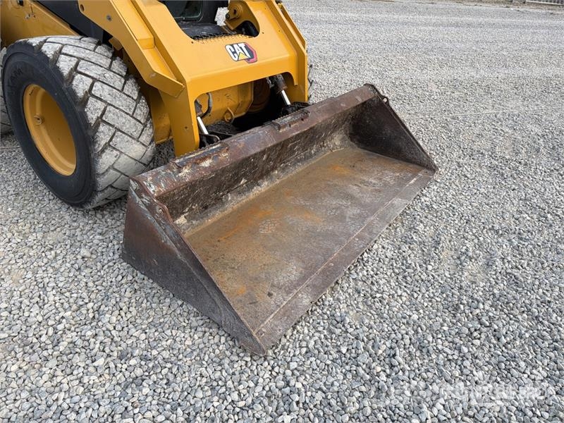 CAT 272D3 Two-Speed Skid Steer Loader Skid steer mini utovarivači