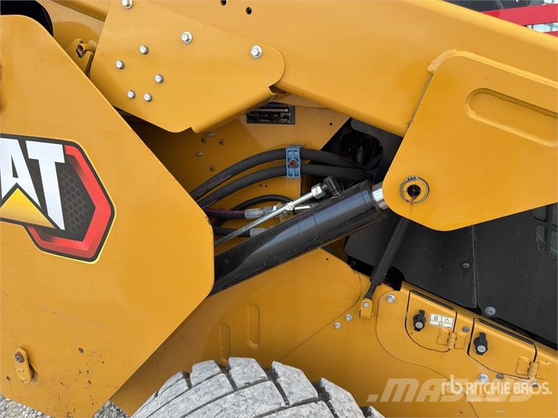CAT 272D3 Two-Speed Skid Steer Loader Skid steer mini utovarivači
