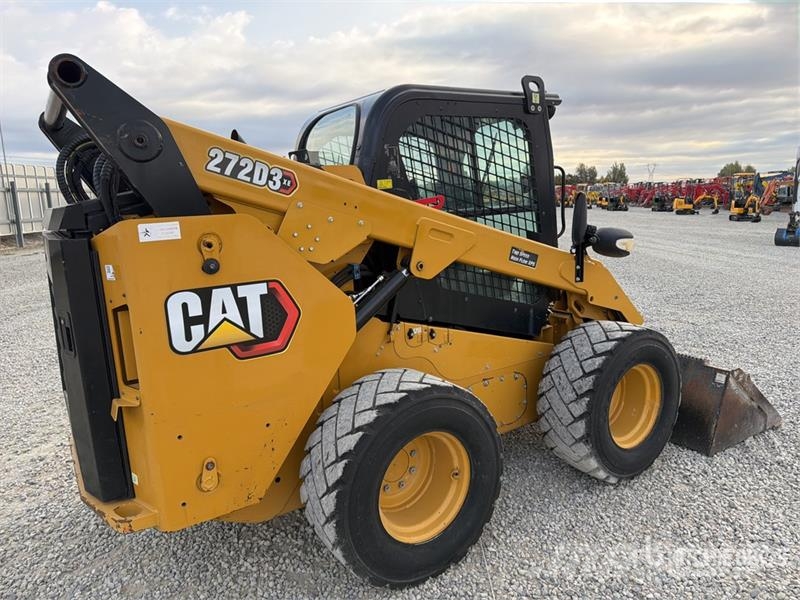 CAT 272D3 Two-Speed Skid Steer Loader Skid steer mini utovarivači
