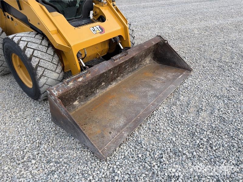 CAT 272D3 Two-Speed Skid Steer Loader Skid steer mini utovarivači