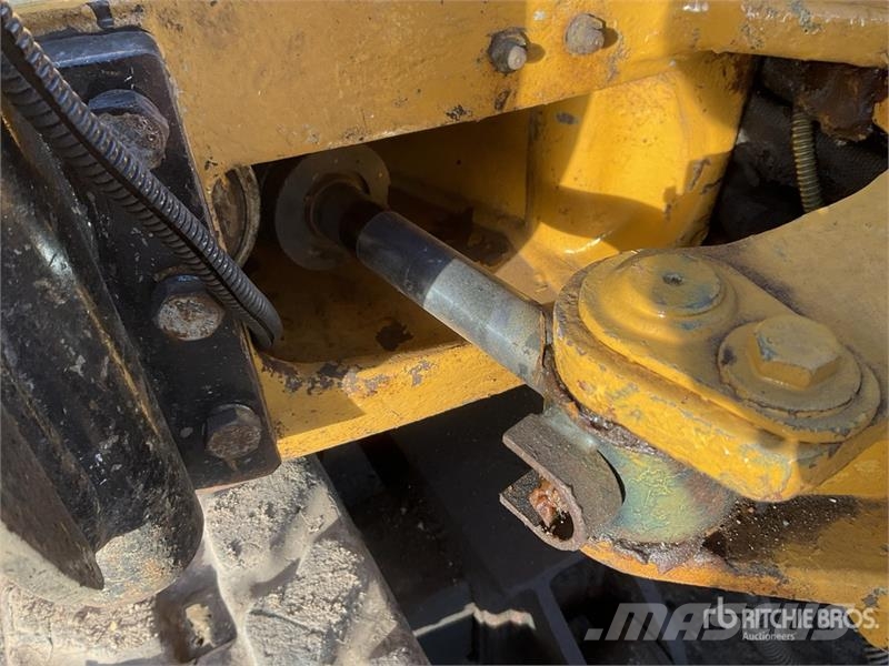 CAT 300 9D Mini Excavator 소형 굴삭기 7톤 미만
