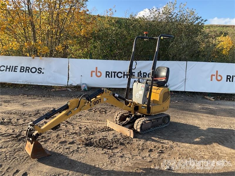 CAT 300 9D Mini Excavator 소형 굴삭기 7톤 미만