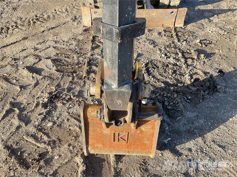CAT 300 9D Mini Excavator 소형 굴삭기 7톤 미만