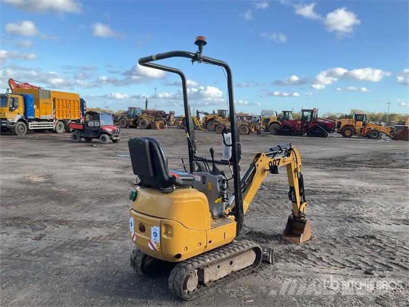 CAT 300 9D Mini Excavator 소형 굴삭기 7톤 미만