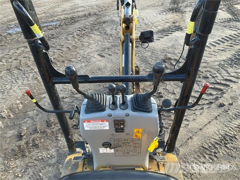 CAT 300 9D Mini Excavator 소형 굴삭기 7톤 미만