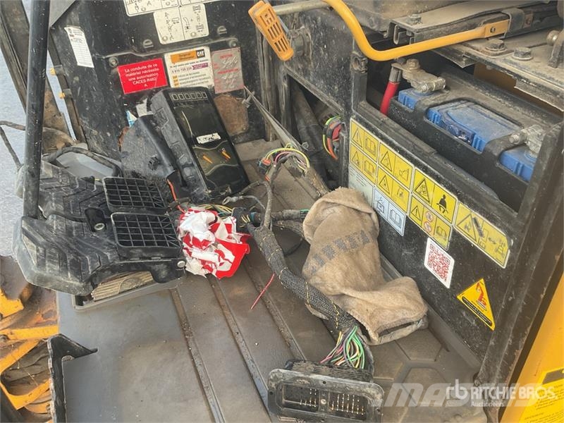CAT 301.5 Mini bagri <7t