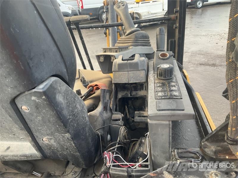 CAT 301.5 Mini bagri <7t