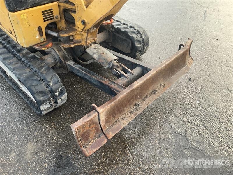 CAT 301.5 Mini bagri <7t
