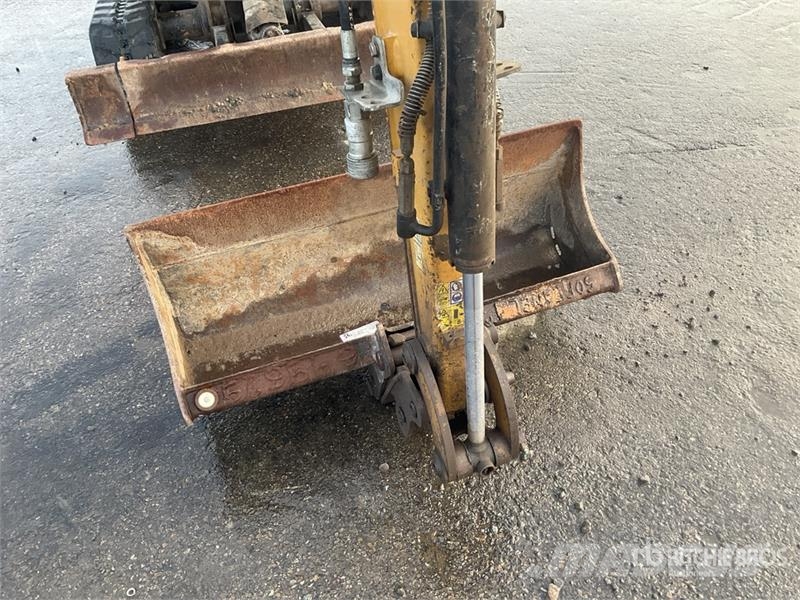 CAT 301.5 Mini bagri <7t