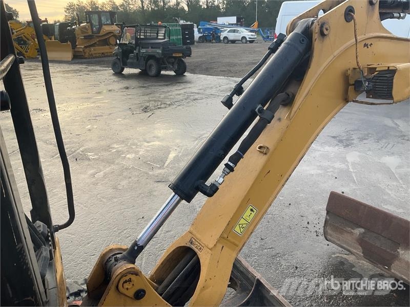 CAT 301.5 Mini bagri <7t