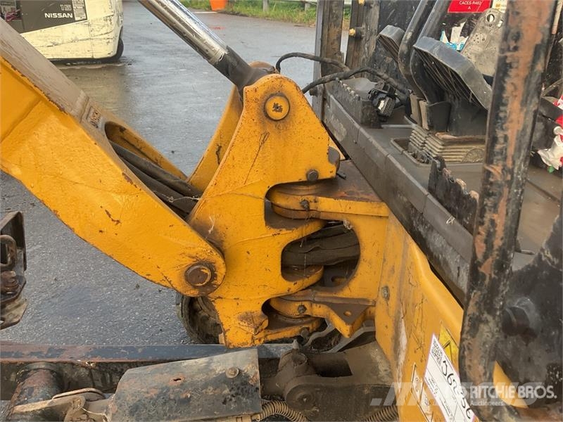 CAT 301.5 Mini bagri <7t