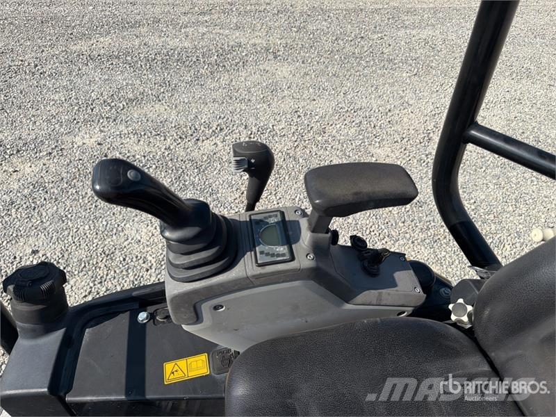 CAT 301.7D Miniescavadeiras < 7t (Mini escavadeiras)