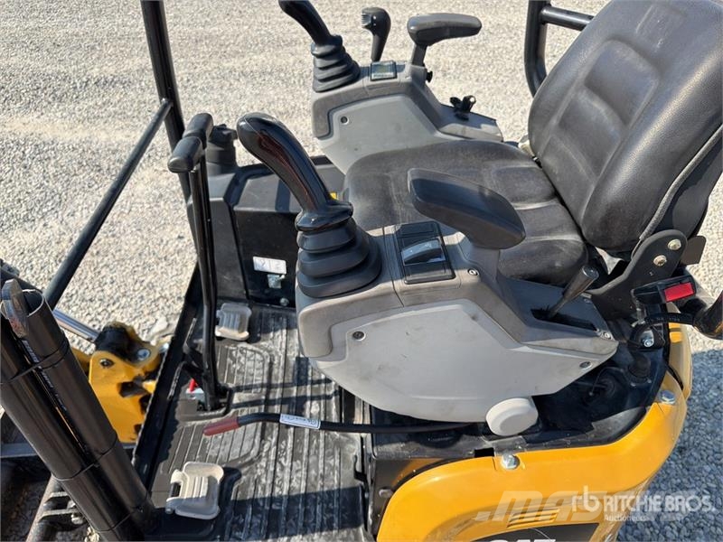 CAT 301.7D Miniescavadeiras < 7t (Mini escavadeiras)