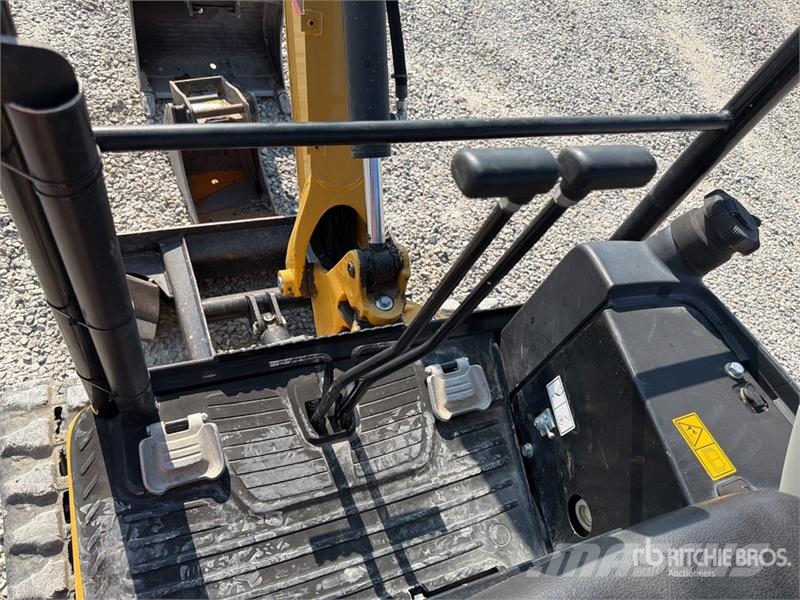 CAT 301.7D Miniescavadeiras < 7t (Mini escavadeiras)