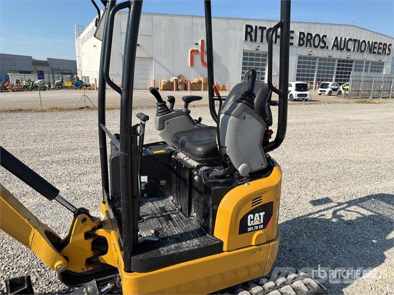 CAT 301.7D Miniescavadeiras < 7t (Mini escavadeiras)