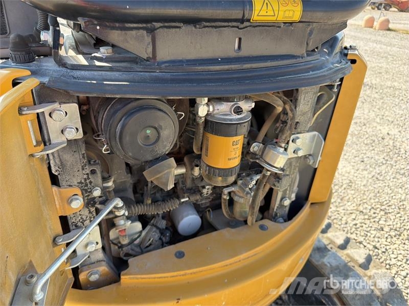 CAT 301.7D Miniescavadeiras < 7t (Mini escavadeiras)