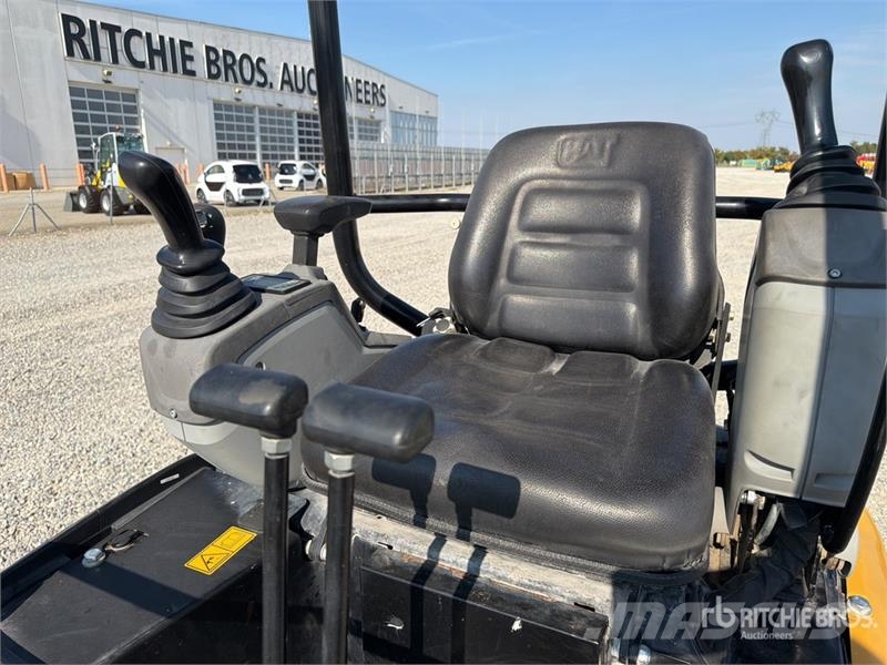 CAT 301.7D Miniescavadeiras < 7t (Mini escavadeiras)