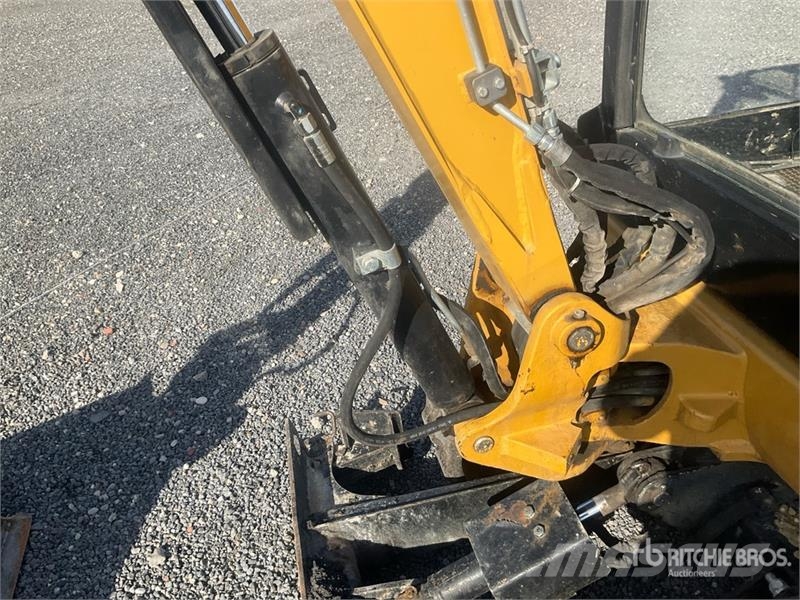 CAT 301.7D Minibagger < 7t