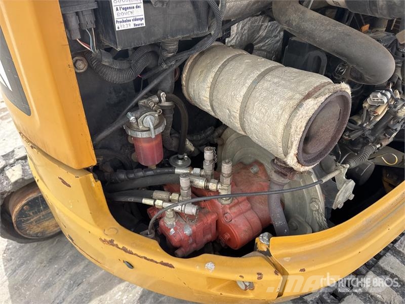 CAT 302.7D CR Mini kotrók < 7t