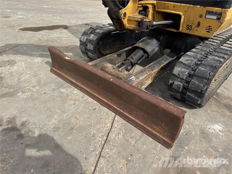 CAT 302.7D CR Mini kotrók < 7t