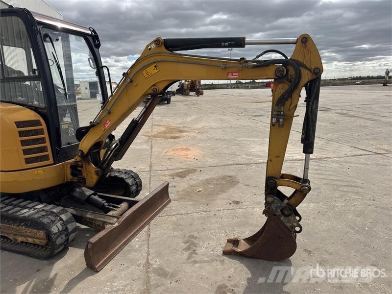 CAT 302.7D CR Mini kotrók < 7t
