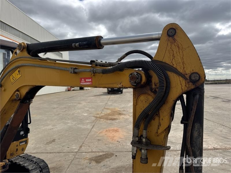 CAT 302.7D CR Mini kotrók < 7t