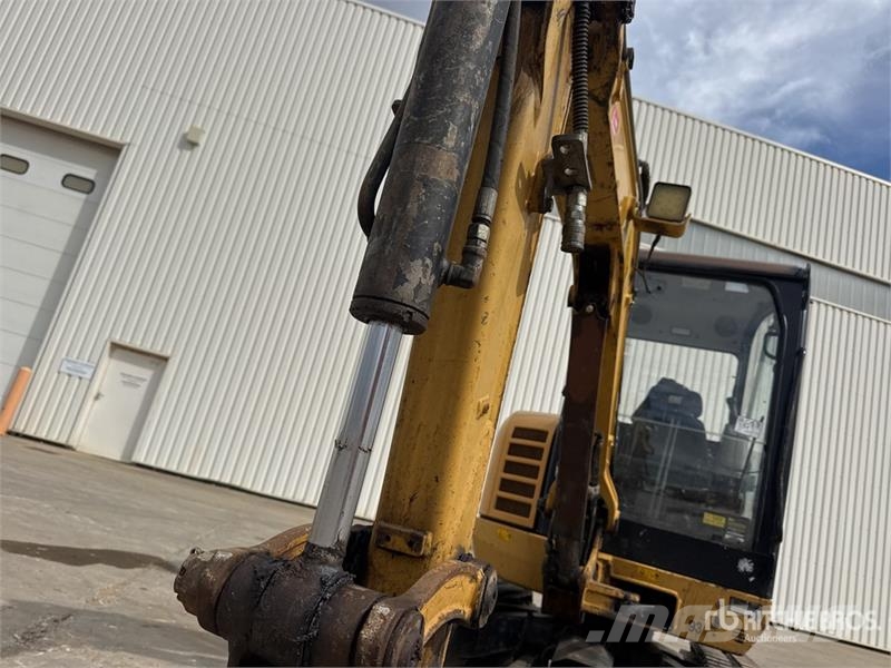 CAT 302.7D CR Mini kotrók < 7t