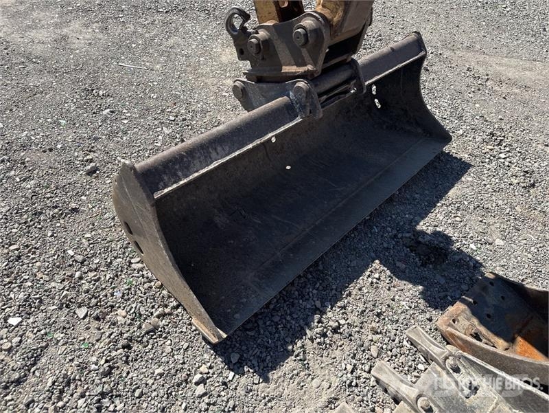 CAT 302.7DCR Mini-Pelle Mini Excavator ミニ油圧ショベル 7t以下(ミニユンボ・ミニディガー)