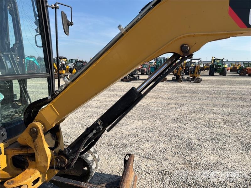 CAT 303.5E Mini Excavator Mini kotrók < 7t