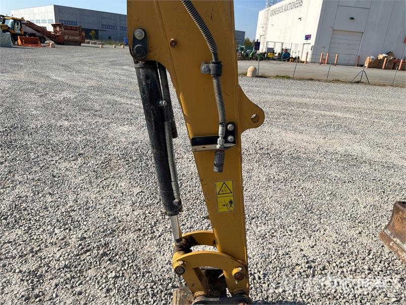 CAT 303.5E Mini Excavator Mini kotrók < 7t