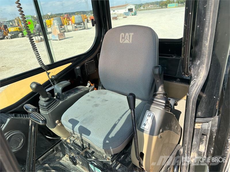CAT 305 CR Mini Excavator (Inoperable) Minibagger < 7t
