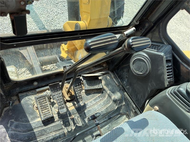 CAT 305 CR Mini Excavator (Inoperable) Minibagger < 7t