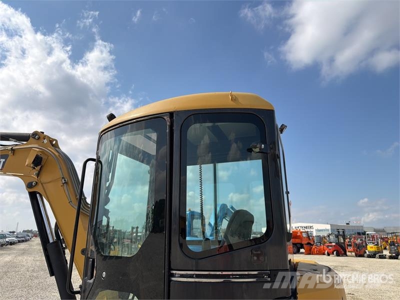 CAT 305 CR Mini Excavator (Inoperable) Minibagger < 7t