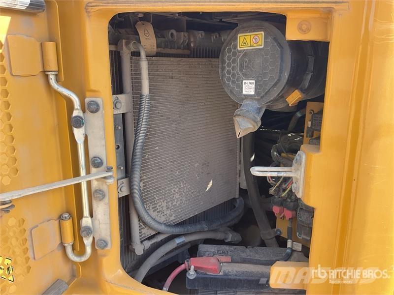CAT 308 CR Tracked Excavator Kāpurķēžu ekskavatori