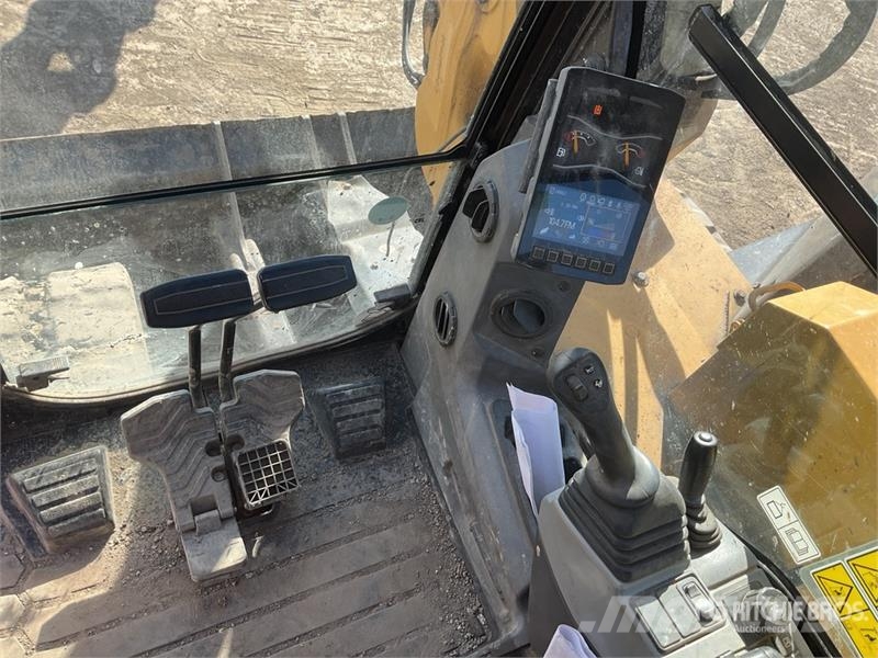 CAT 308 CR Tracked Excavator Kāpurķēžu ekskavatori