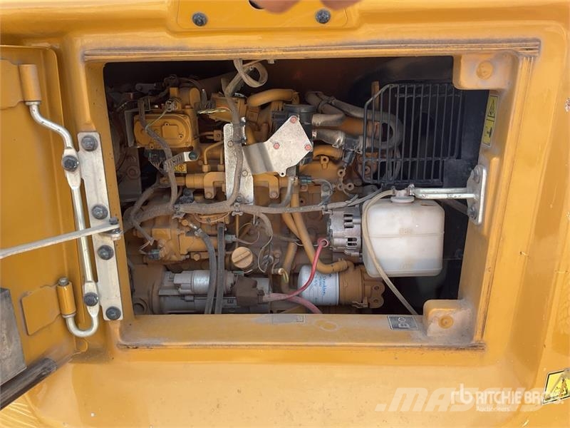 CAT 308 CR Tracked Excavator Kāpurķēžu ekskavatori