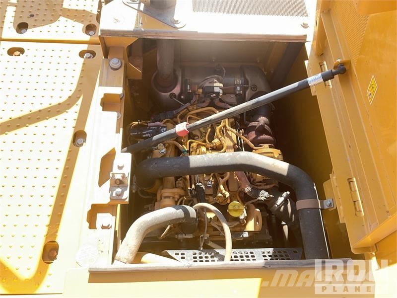 CAT 313GC Tracked Excavator حفارات زحافة